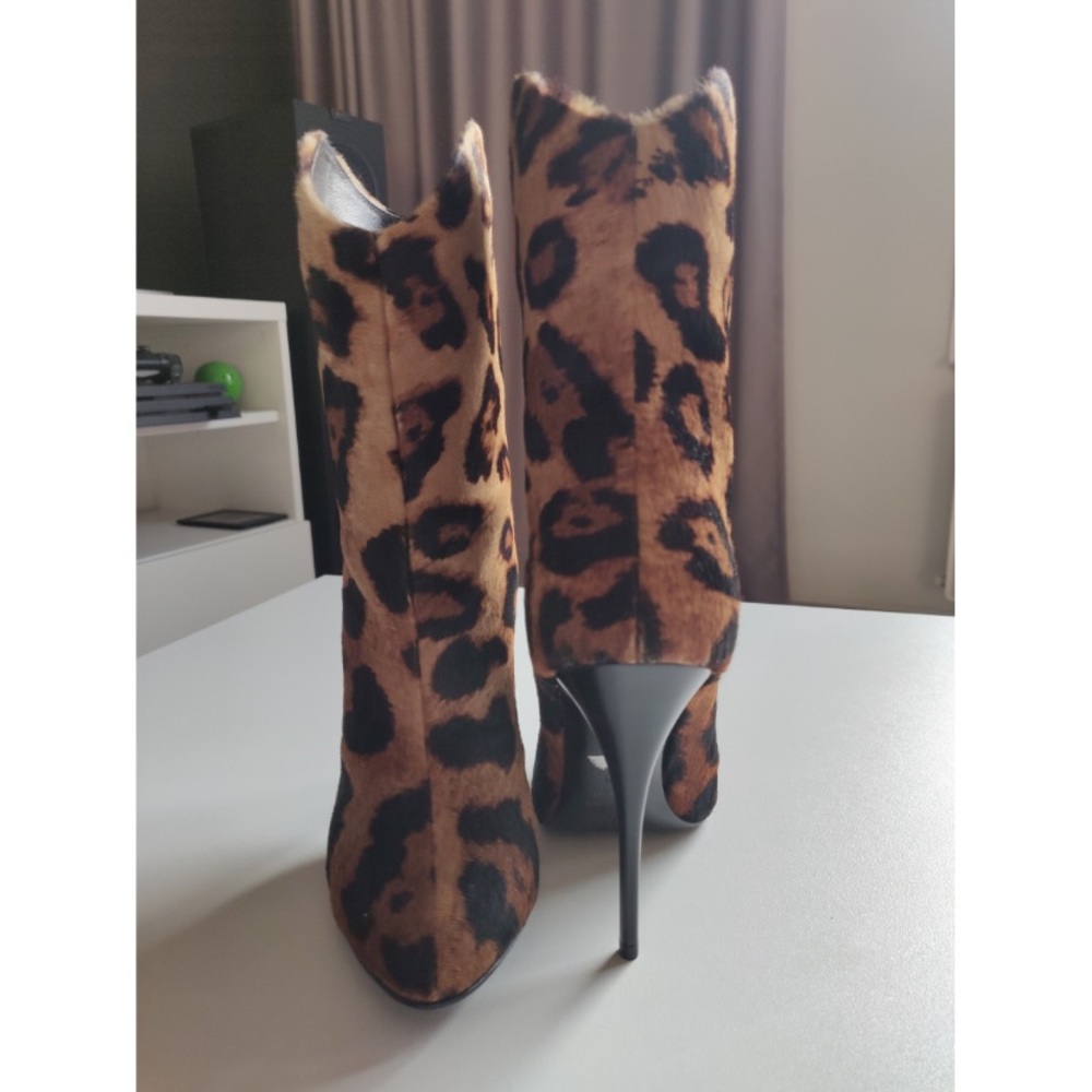 Giuseppe Zanotti Leopard boot